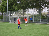 Laatste training S.K.N.W.K. JO19-1 van donderdag 30 mei 2024 (106/136)